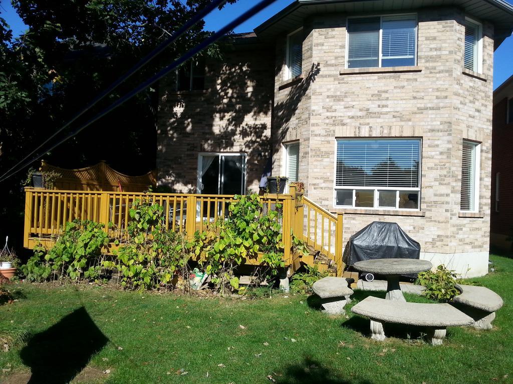 Maria'S Homestay Thornhill Exterior foto